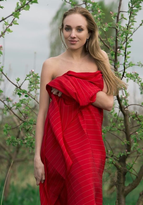 Ксения, 41